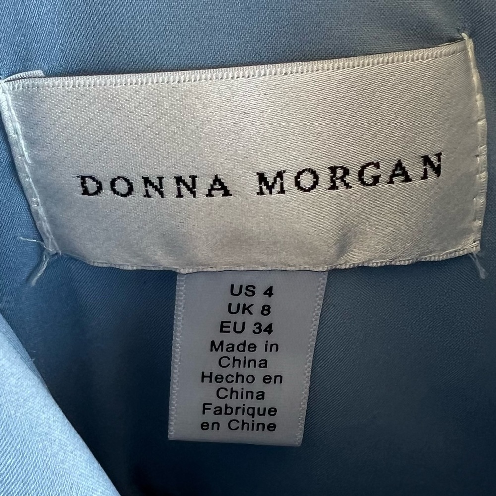 Donna Morgan Chemical Lace Two Tone Dress in Blue, Size 4 - Picture 7 of 10